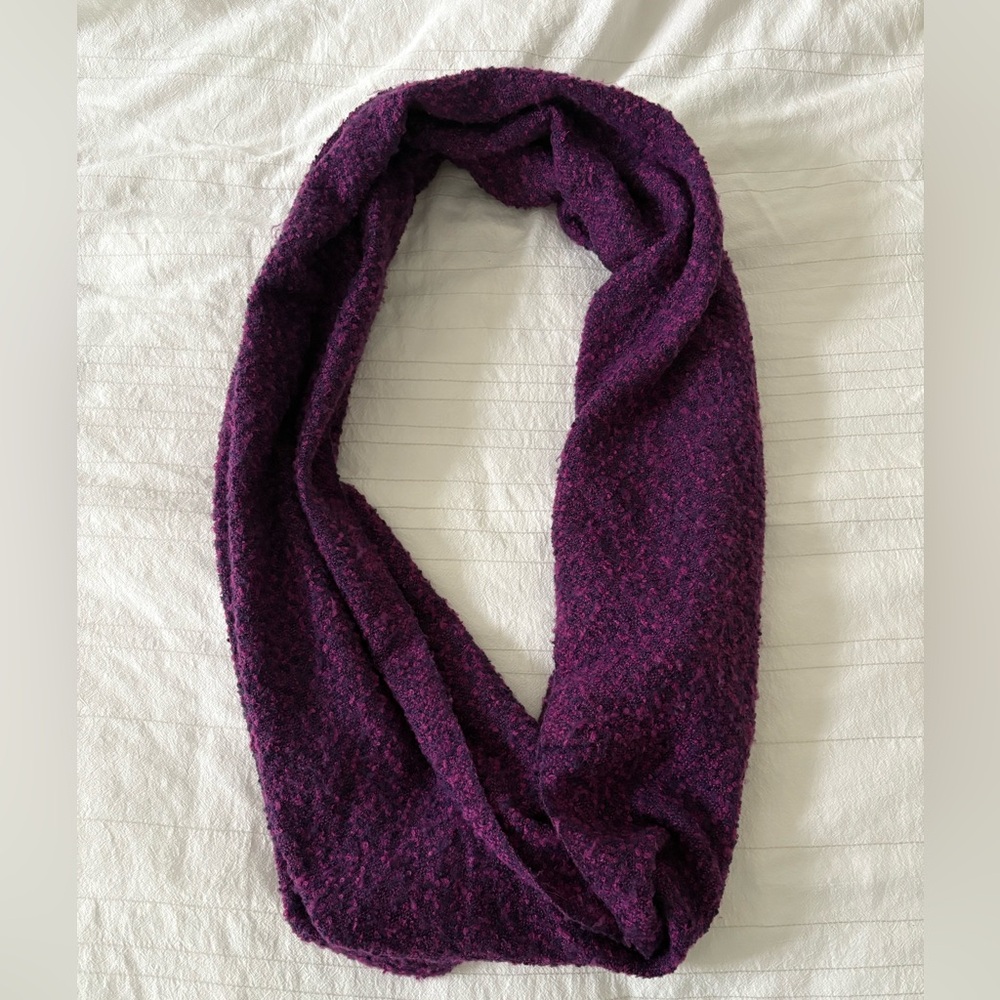 Anthropologie‎ Purple Pink Textured Large Cowl Scarf - Picture 3 of 7